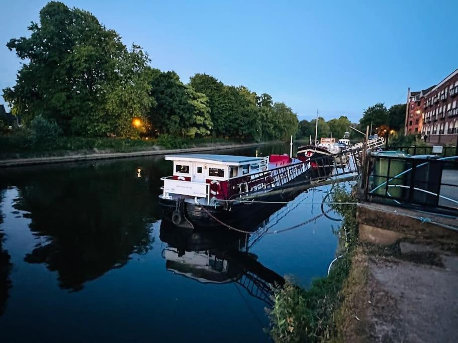 Unique Houseboat Experience I Central City Break York Exterior foto